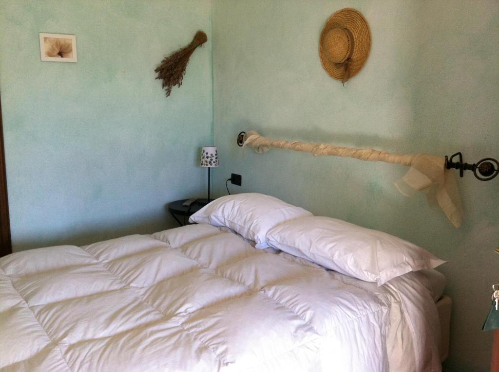 Agriturismo La Rocca Di Perti 피날레리구레 객실 사진
