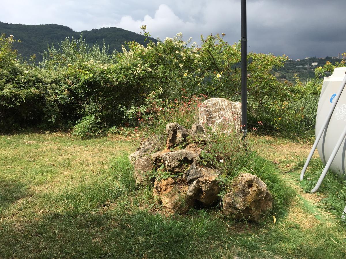 Agriturismo La Rocca Di Perti 피날레리구레 외부 사진
